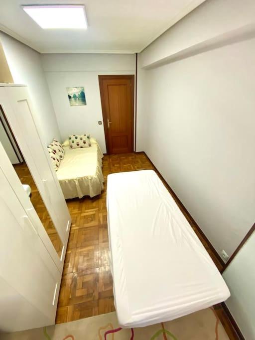 Completo Piso En Santander A 5 Minutos Del Centro Apartment Exterior foto